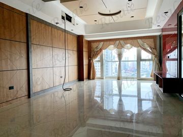 2BR UNIT for SALE at Manansala Tower