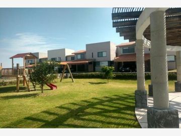 Casa en Venta en Villas de la Corregidora