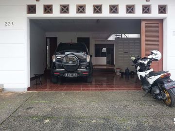 Dijual Rumah Mewah di Kemang Kondisi Semi Furnished Siap Masuk by Sava Properti HSE-A0530