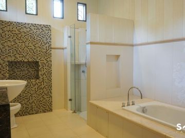 Dijual Rumah Mewah di Kemang Kondisi Semi Furnished Siap Masuk by Sava Properti HSE-A0530