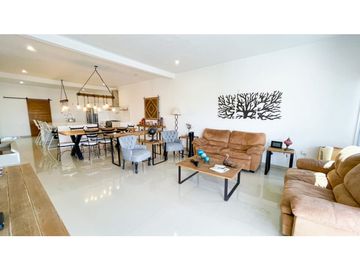 CASA EN VENTA CON VISTA AL LAGO 
