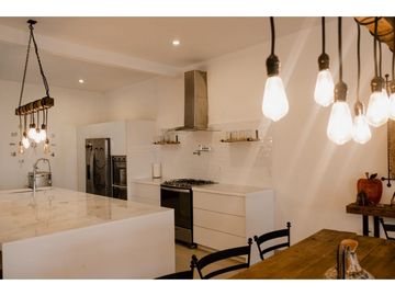 CASA EN VENTA CON VISTA AL LAGO 
