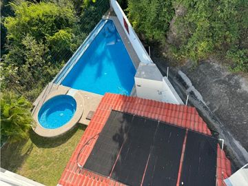 CASA EN VENTA CON VISTA AL LAGO 