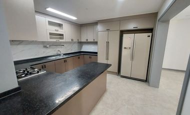Spacious 4 Bedroom & 4 Bathroom Condo for rent Clark Pampanga