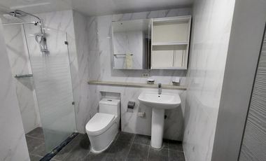 Spacious 4 Bedroom & 4 Bathroom Condo for rent Clark Pampanga