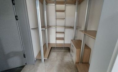 Spacious 4 Bedroom & 4 Bathroom Condo for rent Clark Pampanga