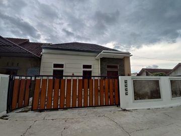 SIAP HUNI RUMAH CANTIK VIEW SAWAH DAN MERAPI DI PRAMBANAN