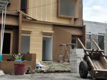 Jual Rumah Dua Lantai Bogor Lokasi Stategis Bonus Kanopi
