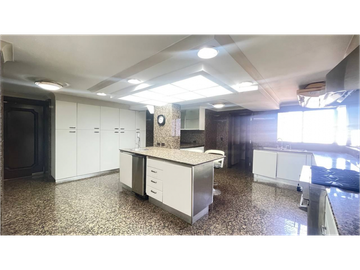 VENTA DE APARTAMENTO LA CRESTA