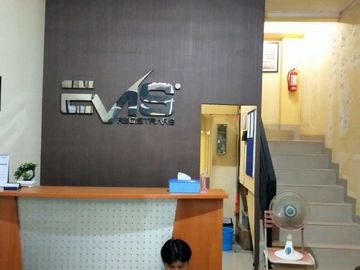 Ruko 2 lt strategis pinggir jalan di Rangkapan Jaya Depok 850 jt