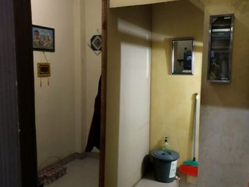 Ruko 2 lt strategis pinggir jalan di Rangkapan Jaya Depok 850 jt
