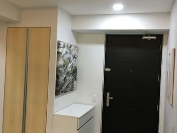 Furnished 1 BR Residential Condominium unit for Rent in Solinea tower 1 near Ayala, Cebu City