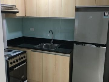 Furnished 1 BR Residential Condominium unit for Rent in Solinea tower 1 near Ayala, Cebu City