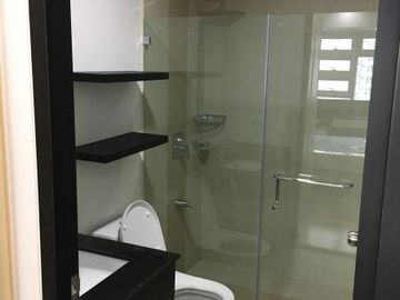 Furnished 1 BR Residential Condominium unit for Rent in Solinea tower 1 near Ayala, Cebu City