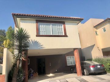 Casa en Condominio en Venta en Rinconada La Isla, Metepec Edo Mex