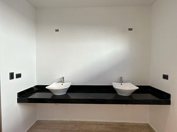 Casa blanca en venta en Dzitya Merida con  3 Recamaras en entrega inmediata