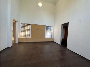CASA DE CAMPO / HACIENDA VALLE SANTA CATALINA / 1156m2 / ESQUINA / YG