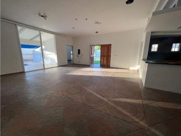 CASA DE CAMPO / HACIENDA VALLE SANTA CATALINA / 1156m2 / ESQUINA / YG