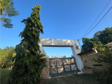 CASA DE CAMPO / HACIENDA VALLE SANTA CATALINA / 1156m2 / ESQUINA / YG