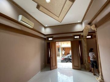 Rumah 3lt model Eropa Jalan Godean km.7,5