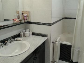 PISO - DEPARTAMENTO 5 AMBIENTES 4 BAÃOS 2 COCHERAS PLAZA MITRE