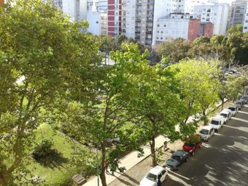 PISO - DEPARTAMENTO 5 AMBIENTES 4 BAÃOS 2 COCHERAS PLAZA MITRE