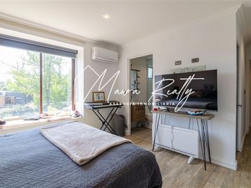 Casa en venta de 5 dorm en suit. en Lo Barnechea !.