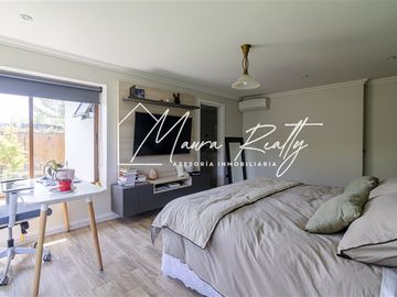 Casa en venta de 5 dorm en suit. en Lo Barnechea !.