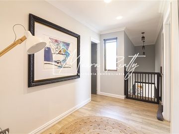 Casa en venta de 5 dorm en suit. en Lo Barnechea !.