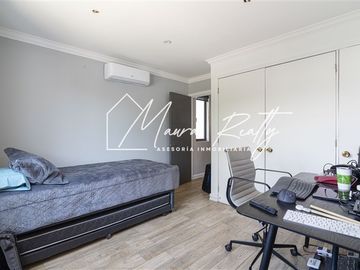 Casa en venta de 5 dorm en suit. en Lo Barnechea !.