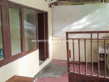 Dijual Rumah Strategis Dekat SCBD di Jl. Karbela II, Setiabudi