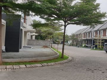 DIJUAL TOWN HOUSE CLOVER HILLS RESIDENCE DI JOGLO JAKARTA BARAT HANYA SISA 7 UNIT!