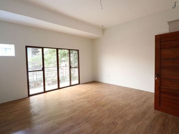 Ready to Move in House For Sale in Q.C at 21.8M PH2041