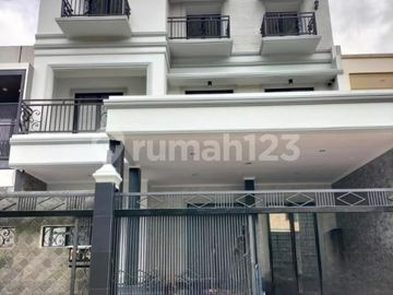 Rumah Baru Siap Huni di Puri Indah, Jakarta Barat