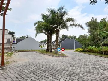 Rumah Modern & Cantik Akses Jalan Depan Luas 6,5 Meter Dekat Candi Prambanan