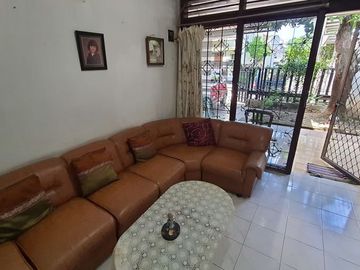KUPANG Jaya Rumah Lama Nego Puol