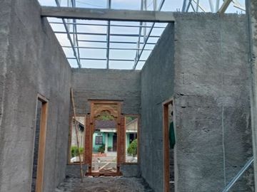 Rumah Apik Jawa Joglo di Timur Candi Prambanan