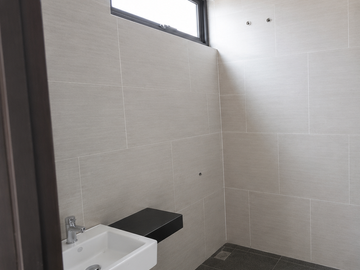 TERMURAH ! Rumah 2 Lantai Nuansa Villa Golden Park 2 Cisauk Dekat BSD City & Tol