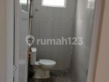 Rumah Baru 50 M Saja ke Jalan Raya Kopo Dekat Tol Margaasih Bandung