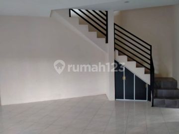 Rumah Baru 50 M Saja ke Jalan Raya Kopo Dekat Tol Margaasih Bandung