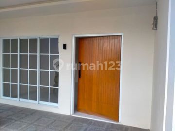 Rumah Baru 50 M Saja ke Jalan Raya Kopo Dekat Tol Margaasih Bandung