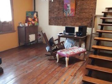 VENTA: Amplia Casa En Bernal Centro