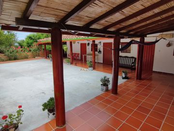 Venta de Finca en Piedecuesta - Vía La Mesa de Los Santos. Cod V6027