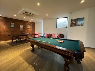 🌿 CASA DE LUJO EN CONDOMINIO LA QUEBRADA – CIENEGUILLA

💲 Precio: $2,325,000 | 🏡 Terreno: 2,492.85 m² | 🧱 Construcción: 855.73 m² | 📆 Antigüedad: 6