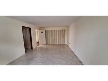 VENDO HERMOSA CASA EN NUEVA KENNEDY