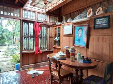 Rumah Joglo Halaman Luas dekat Jalan Kaliurang Km 11