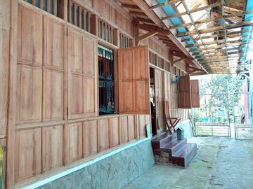 Rumah Joglo Halaman Luas dekat Jalan Kaliurang Km 11