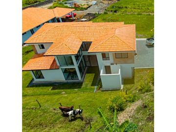 CASA CAMPESTRE EN VENTA EN LA PARCELACION LA PAZ