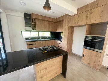 CASA CAMPESTRE EN VENTA EN LA PARCELACION LA PAZ