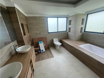 CASA CAMPESTRE EN VENTA EN LA PARCELACION LA PAZ